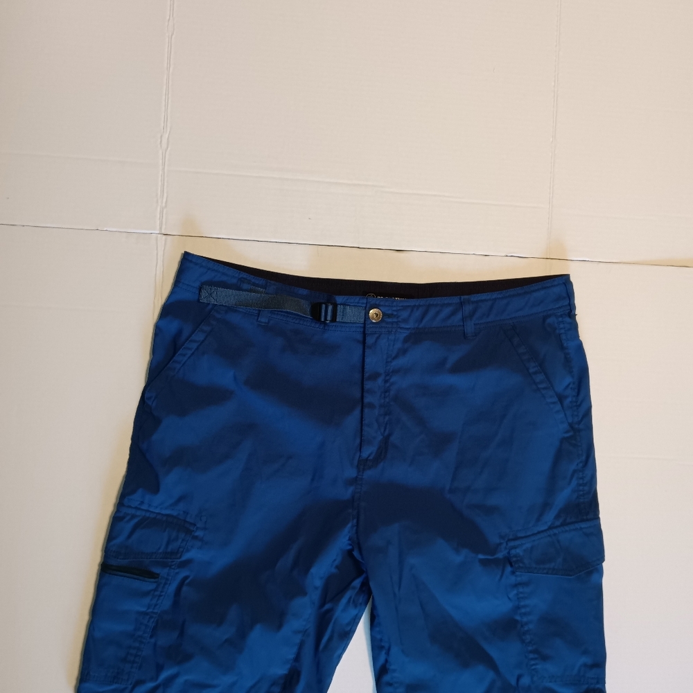 BC CLOTHING EXPEDITION men's shorts Size 40